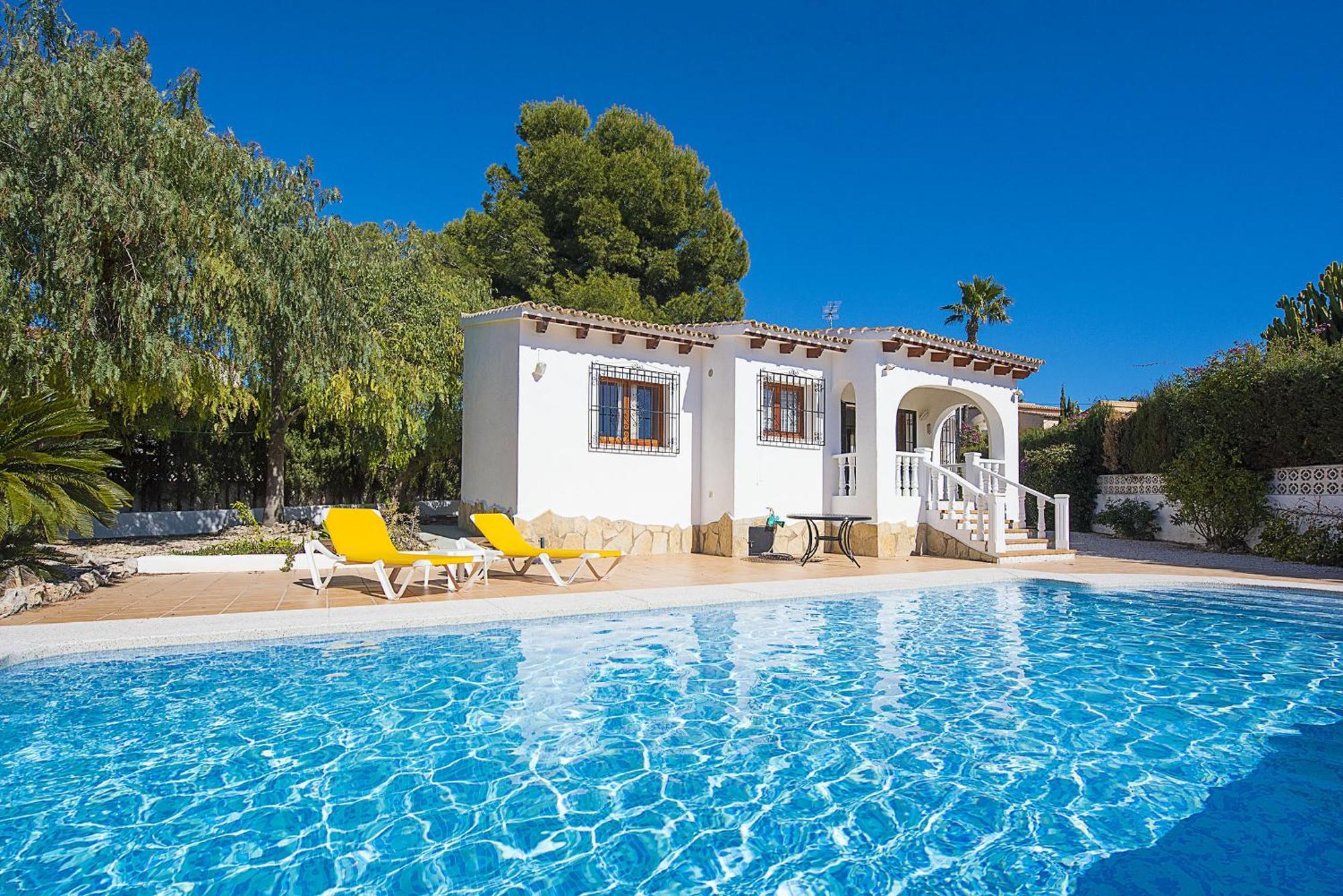 Villa Michele - Plusholidays Кальпе Экстерьер фото